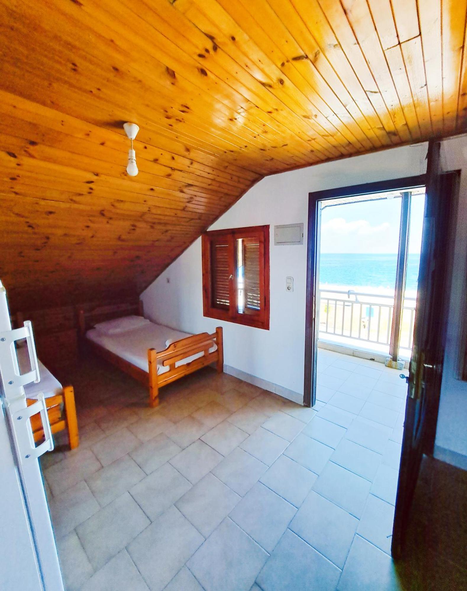 Blue Horizon Apartment Nea Vrasna Room photo